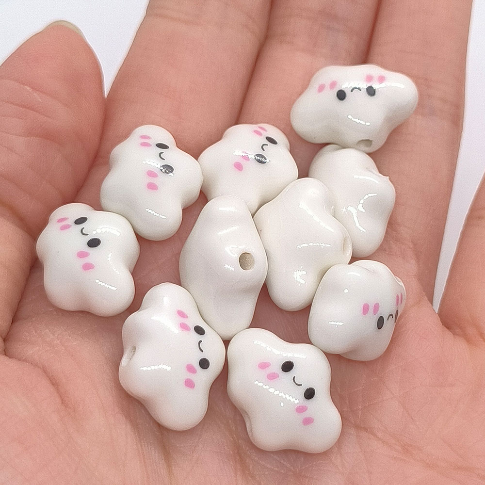 Jewelry Making For Birthday Party - 10 個のカラフルなぽっちゃり笑顔の雲白セラミックビーズ DIY ジュエリー作成用ブレスレットアクセサリービーズ