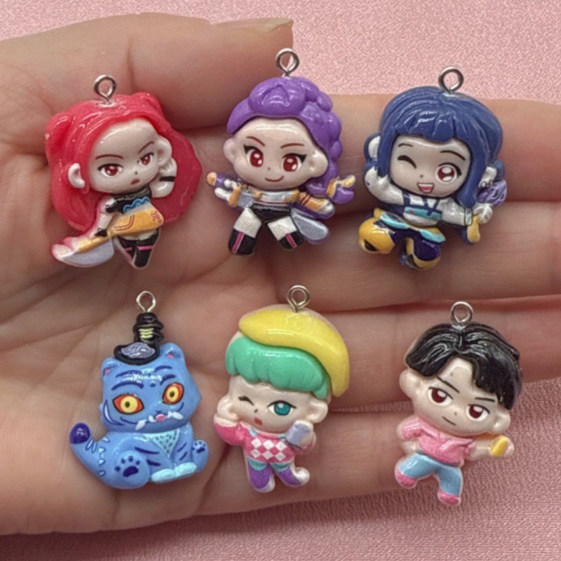10個入り樹脂製漫画ペンダント、DIYジュエリー製作イヤリン - Jewelry Making For Birthday Party のレビューと価格